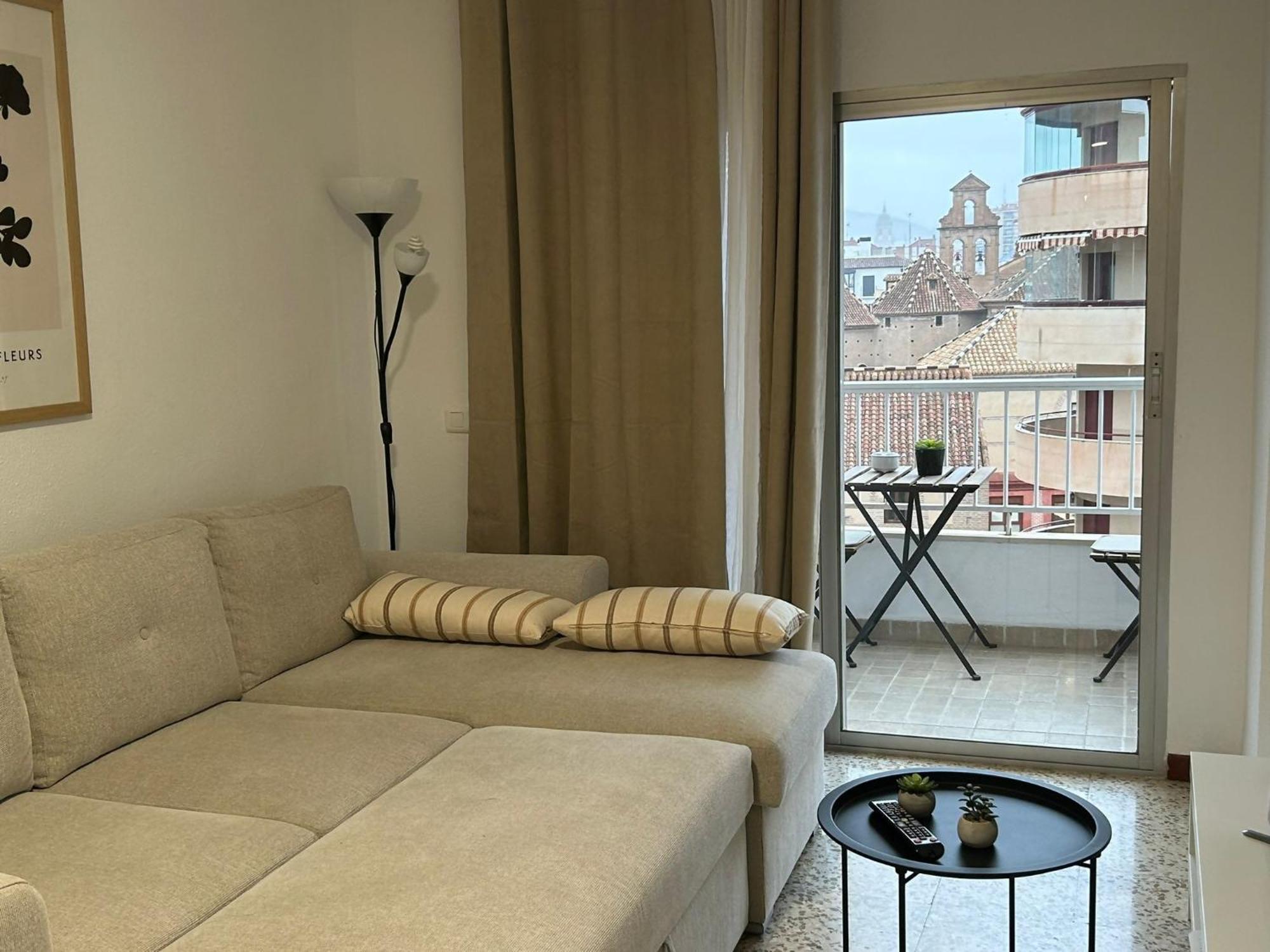 Vialia Piso Centrico Wifi Maria Zambrano Andra Daire Málaga Dış mekan fotoğraf