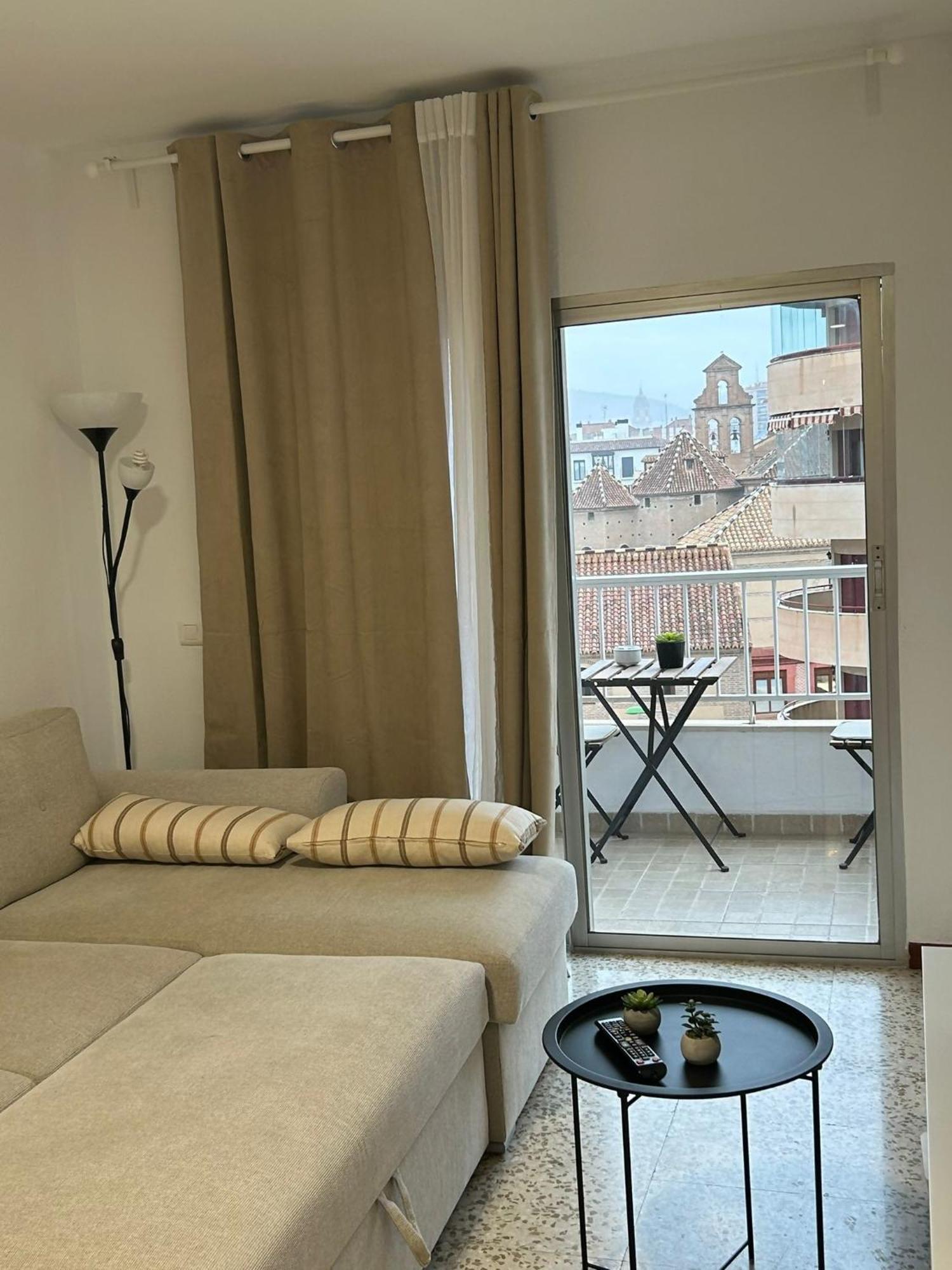 Vialia Piso Centrico Wifi Maria Zambrano Andra Daire Málaga Dış mekan fotoğraf