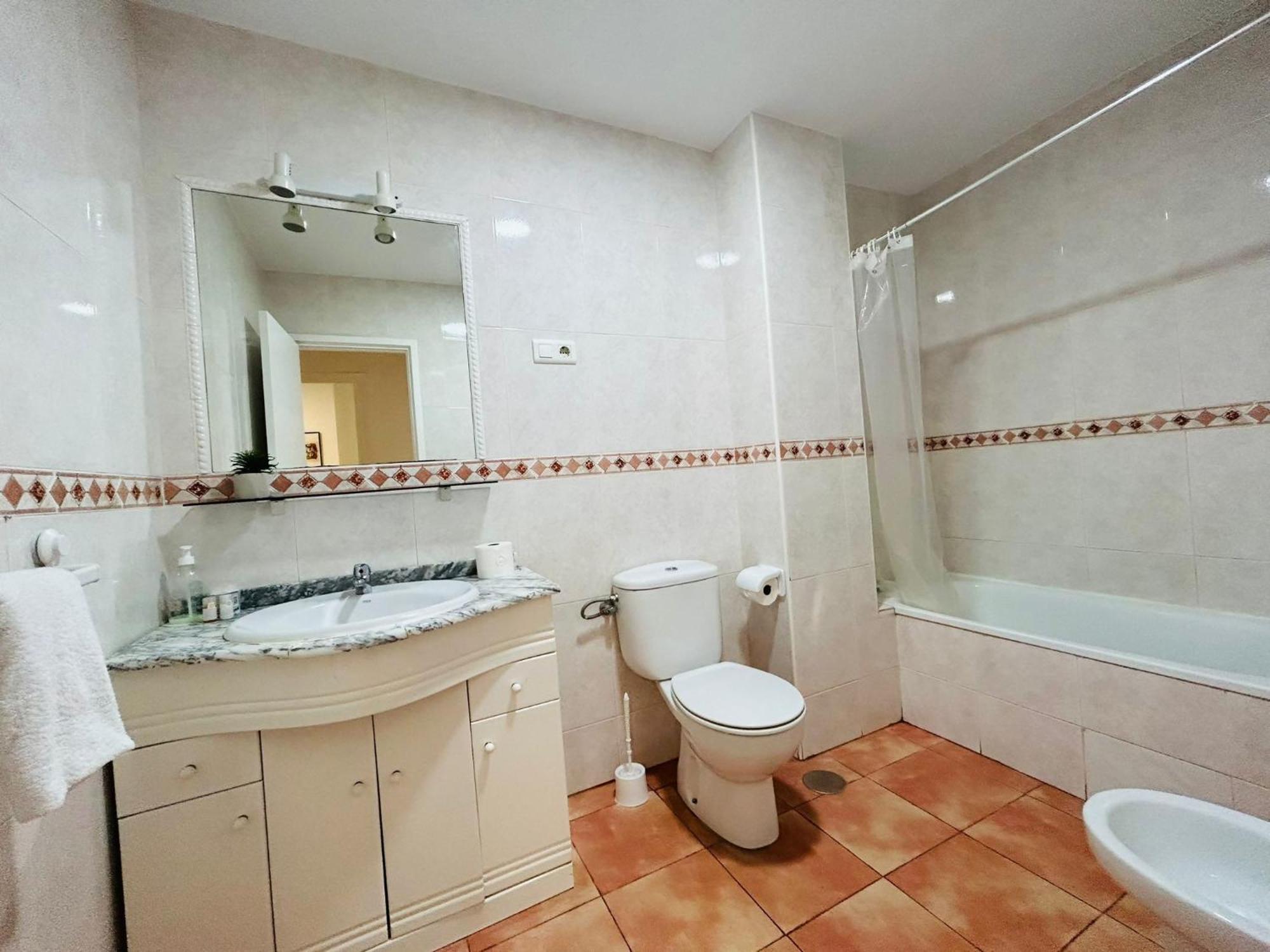 Vialia Piso Centrico Wifi Maria Zambrano Andra Daire Málaga Dış mekan fotoğraf